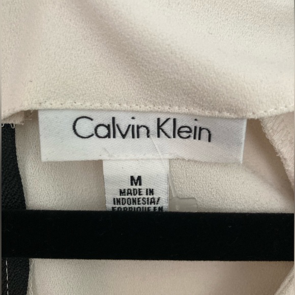 CALVIN KLEIN Black and White Colourblock Short Sleeve Blouse ✨ 50% OFF BUNDLES ✨ - Picture 2 of 3